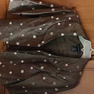 Very nice 100% Silk Spenser Jeremy suit like new. Suit/pastel colored dots.